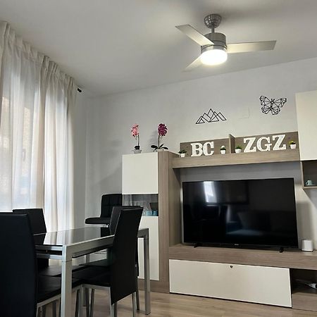 El Bc Zaragoza - Aljaferiaアパートメント エクステリア 写真